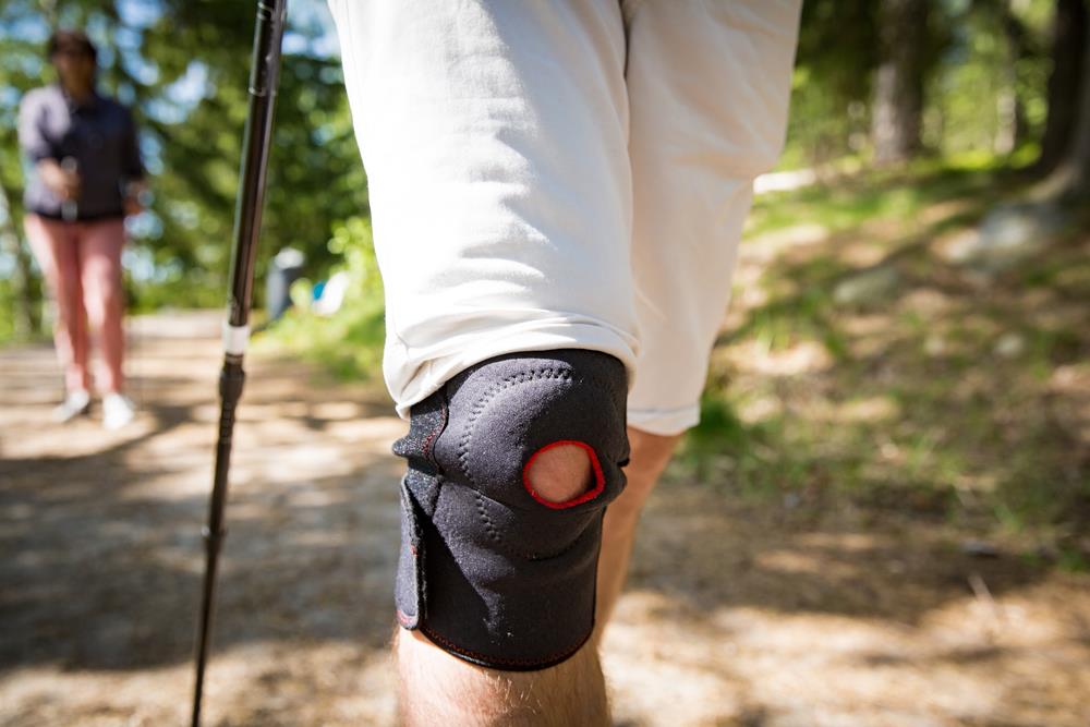 knee-pain-while-hiking
